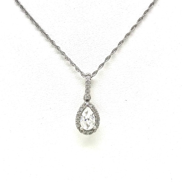 Meet your Posher, Bliss Jewelry - Picture 7 of 16